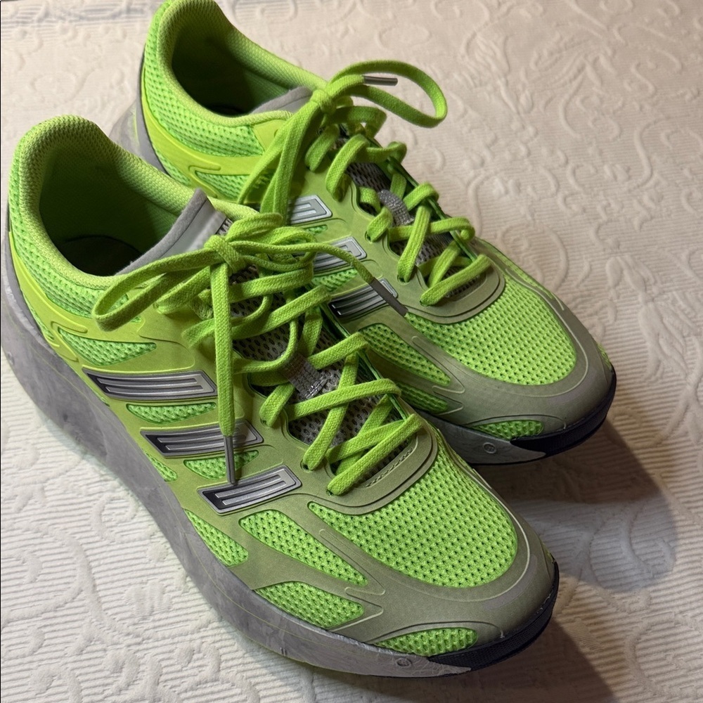 adidas Adizero Aruka Swirlfoam Neon Lime Green Running Shoes. Women’s 9.5